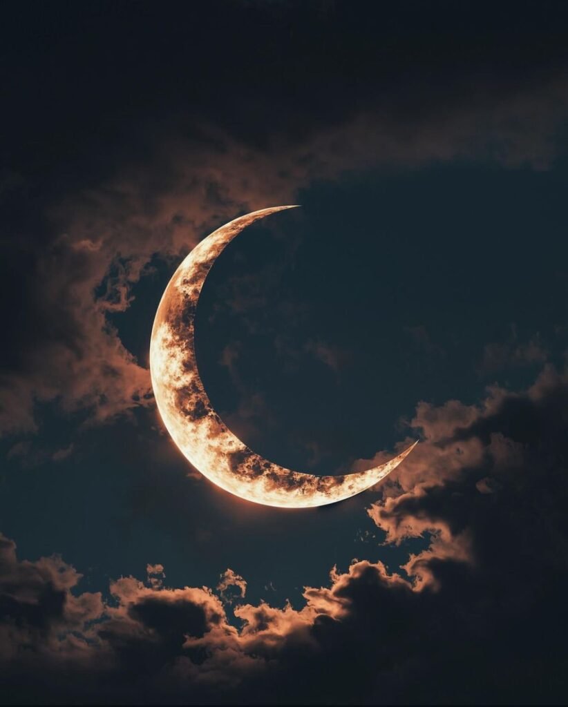 Aesthetic Moon PFP