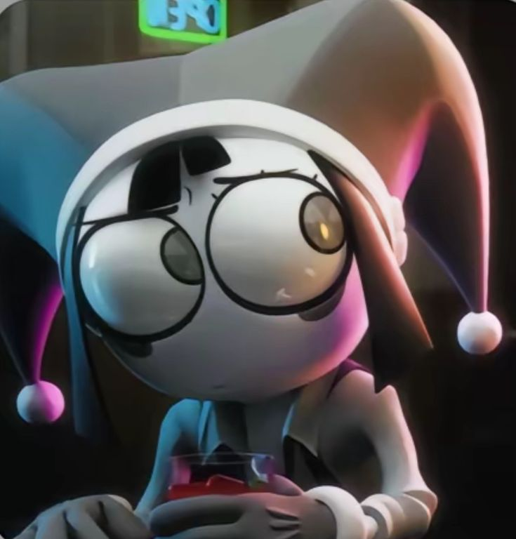 Scared Pomni reaction profile picture